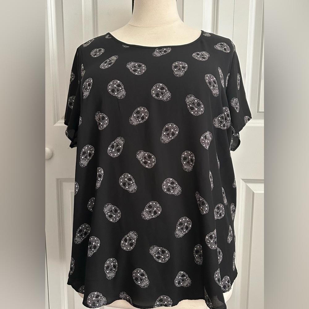 Torrid Black Skull Top